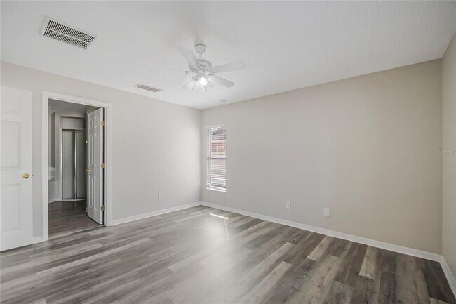 Building Photo - 4655 Doral Park Ave