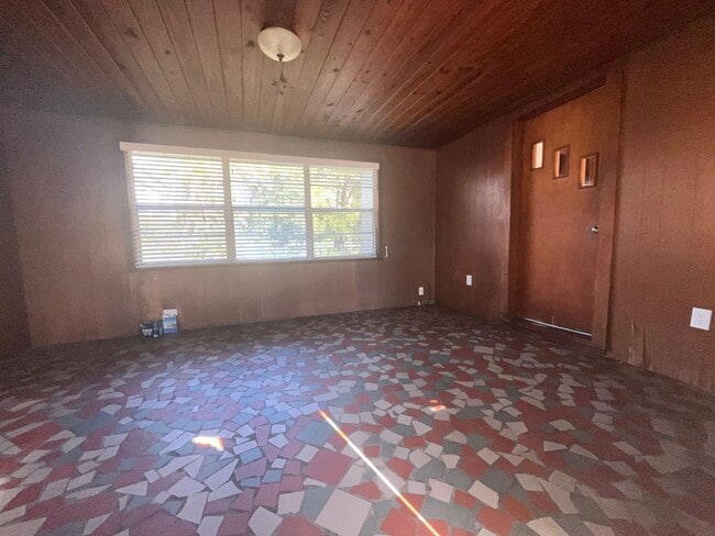 Building Photo - Adorable 3 bed/2 bath home in Plant City