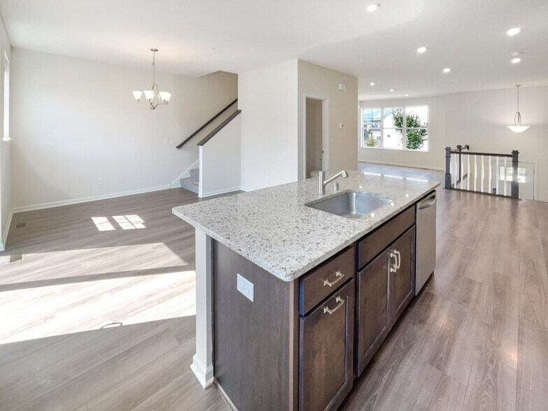 Building Photo - 6964 Huckleberry Dr