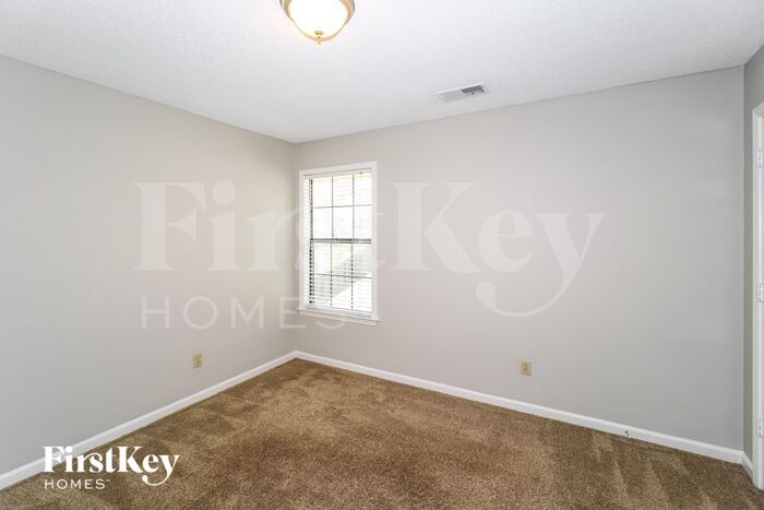 Building Photo - 8860 Bazemore Rd