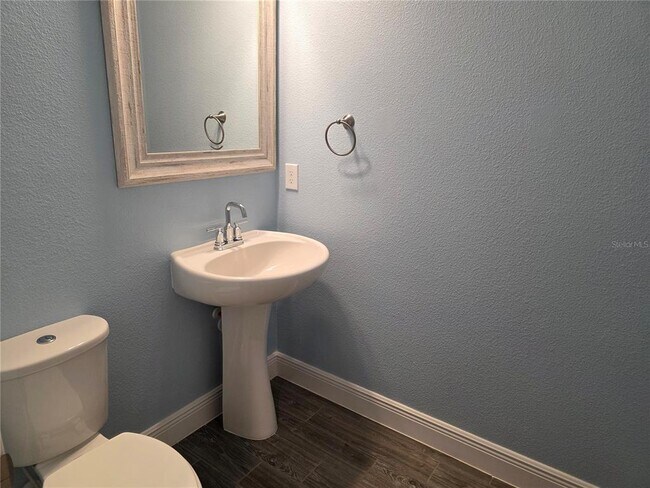 Building Photo - 2372 Shadowland Lp