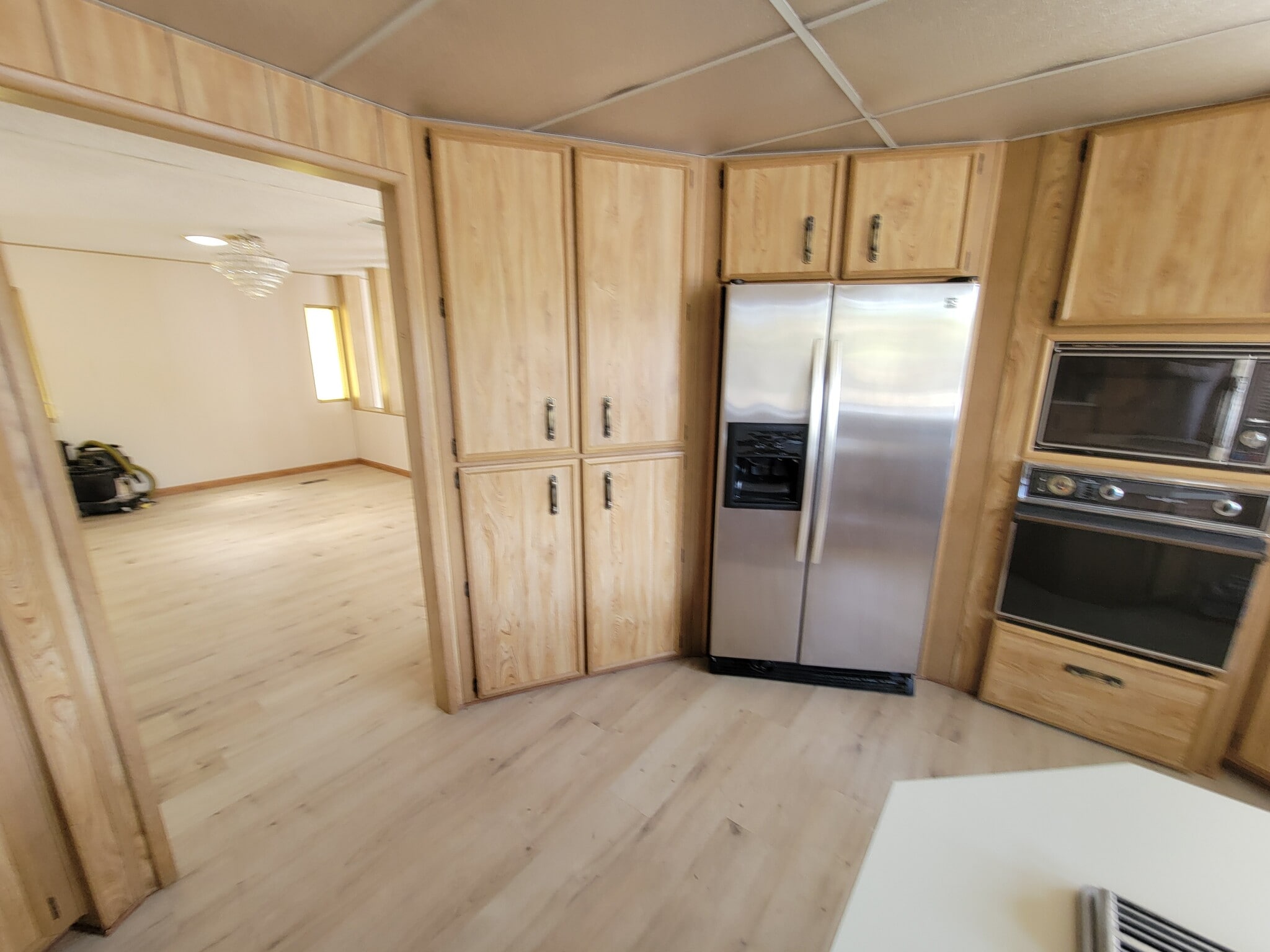 Kitchen - 18 Tahquitz Ct