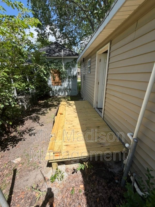 Building Photo - 1511 Richards St