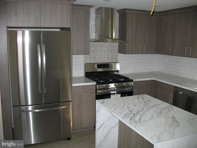 Primary Photo - 1804-6 Kings Hwy