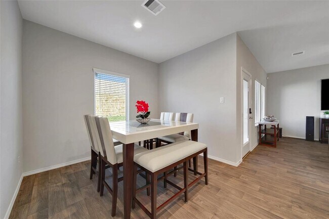 Building Photo - 13854 Rock Island Trl