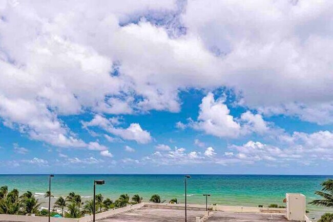Building Photo - 3801 S Ocean Dr