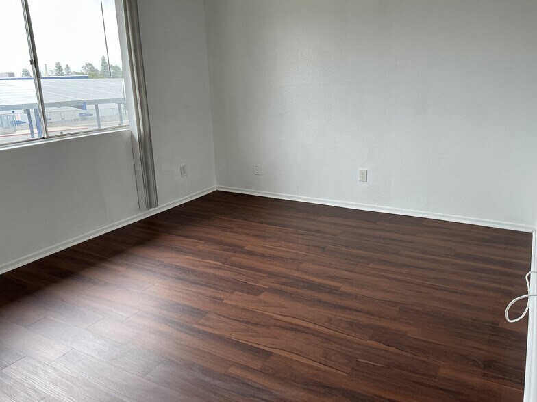 Building Photo - 8795 Lomita Dr