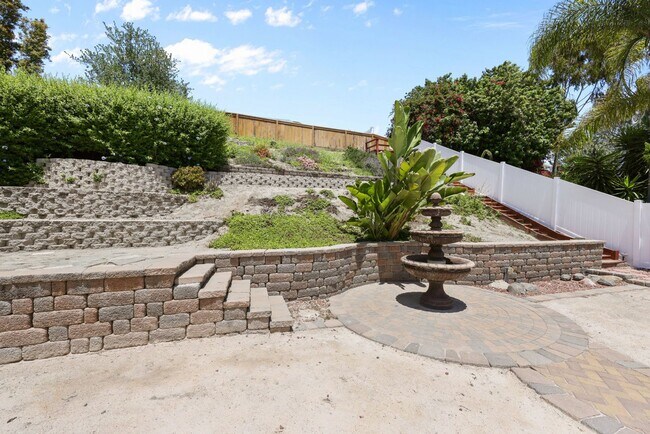Building Photo - Clean Single Story on Cul-de-sac Near Cala...