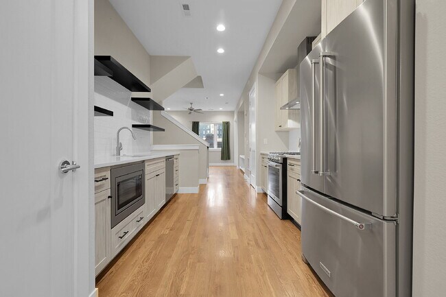Building Photo - $2,945.00, 2 bedroom, 2.5 bathroom located...