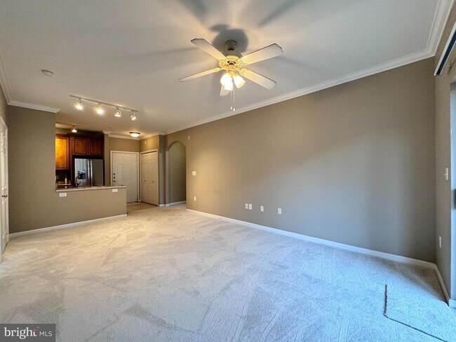 Building Photo - 12925 Centre Park Cir