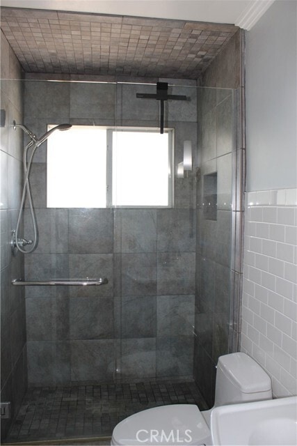 Building Photo - 6648 San Haroldo Way