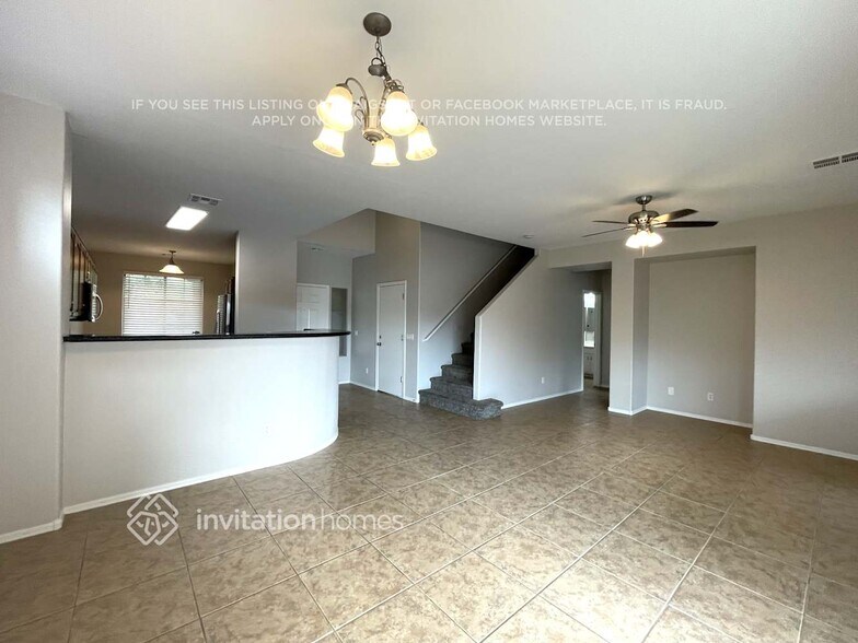 Building Photo - 14847 N 174th Ln