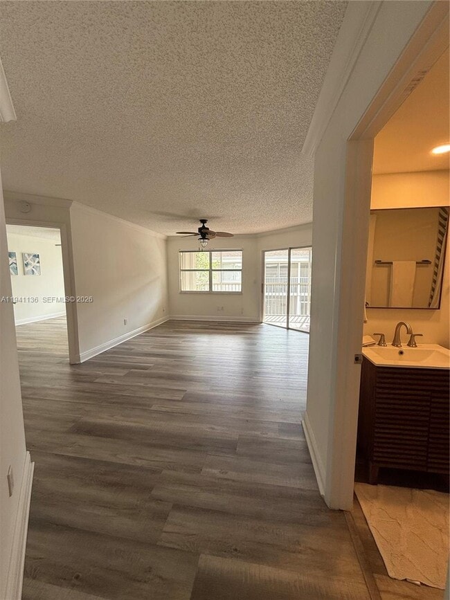 Building Photo - 2634 SE 21st Ct