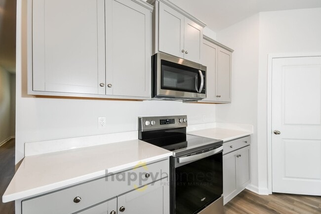 Building Photo - 4 Bedroom, 2 Bath Home in Hillcrest of Ravenel