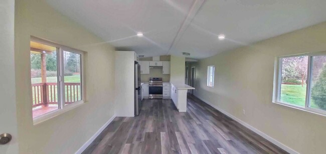 Building Photo - Brand New Mobile Home: 2 bed and 2 bath wi...