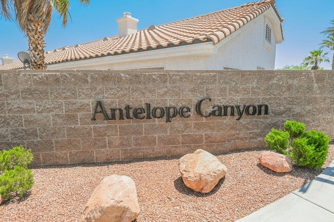 Building Photo - Summerlin - Single Story Townhome -