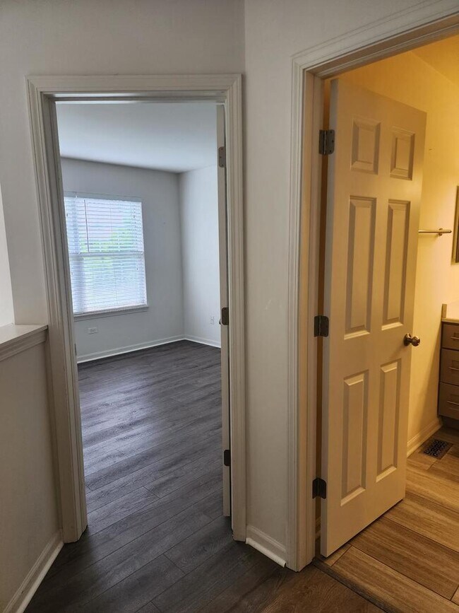 Building Photo - 2822 Gypsum Cir