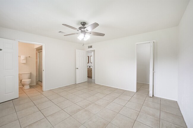 Building Photo - 16722 Moary Firth Dr