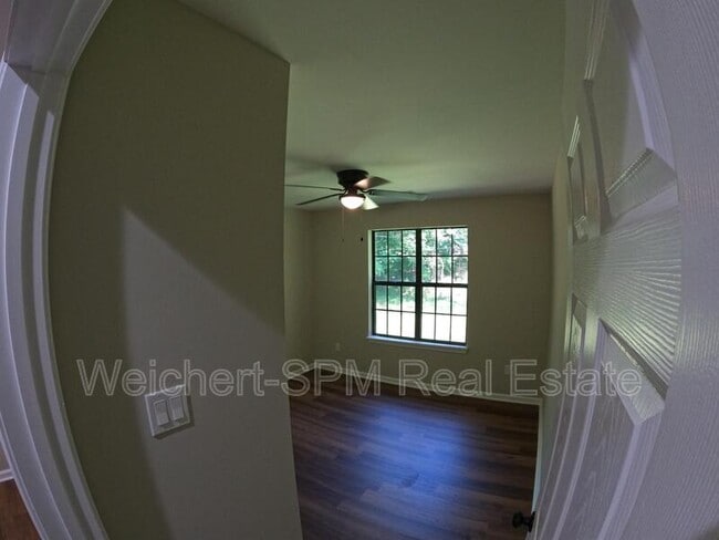 Building Photo - 1009 S Somerville St