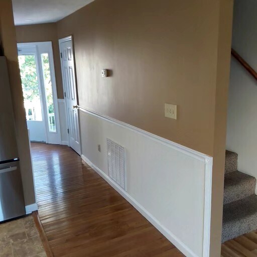 Building Photo - 1526 Old Oak Ln