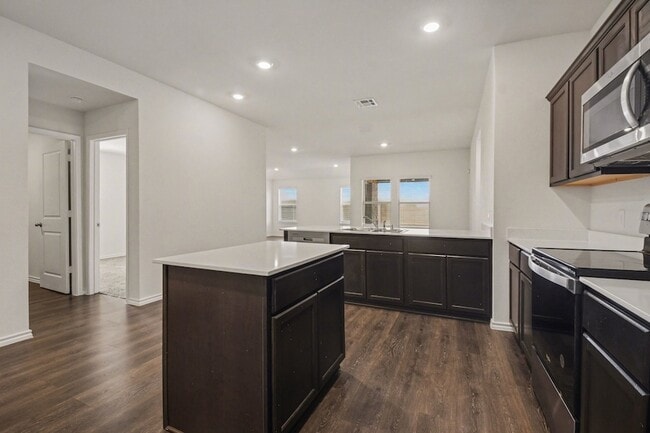 Building Photo - 505 Banner Ave