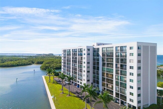 Building Photo - 9397 Midnight Pass Rd