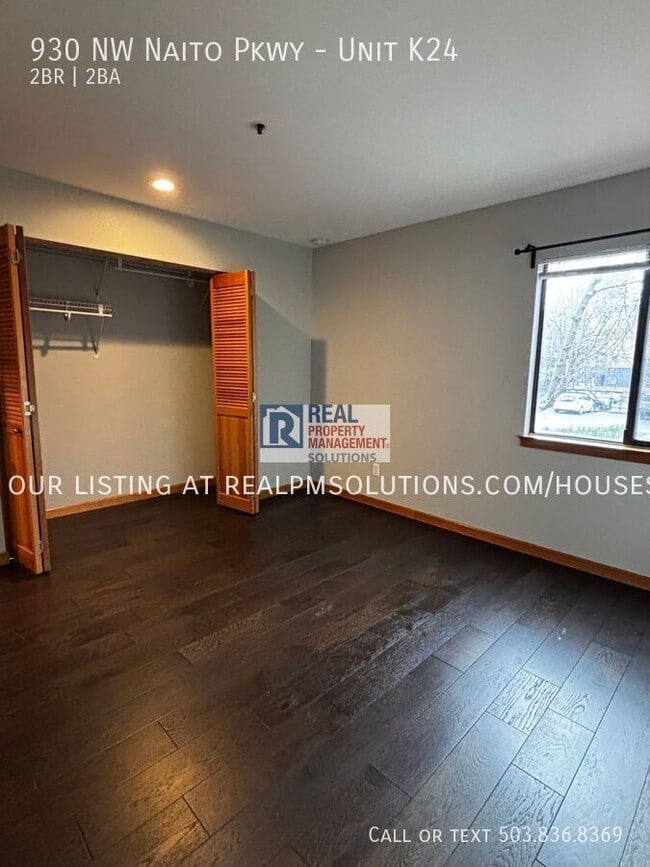 Building Photo - 930 NW Naito Pkwy