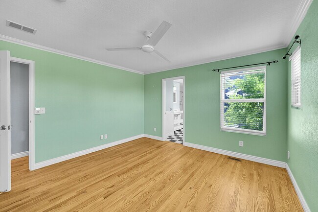 Building Photo - $3,000.00 - 3 Beds, 2.5 Baths Single Famil...