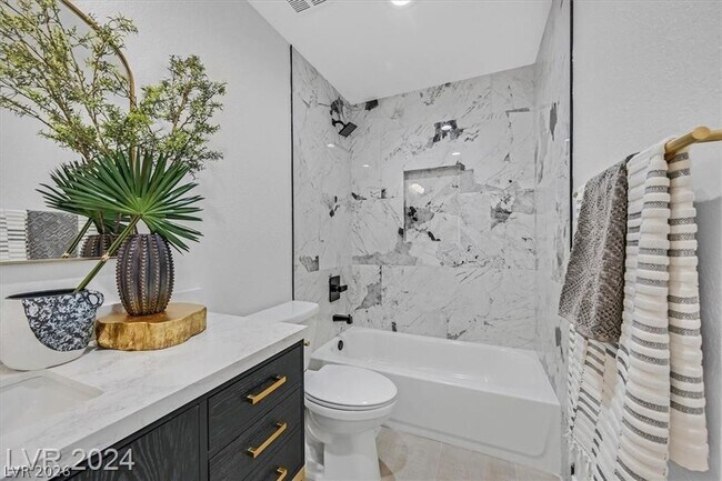 Building Photo - 8 Barton Spring Cir