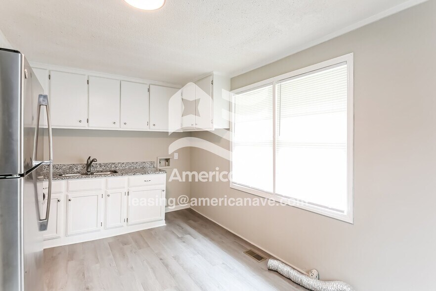 Building Photo - 36 Shady Ln