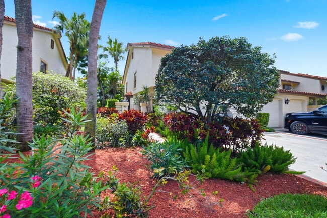 Building Photo - 7798 La Mirada Dr