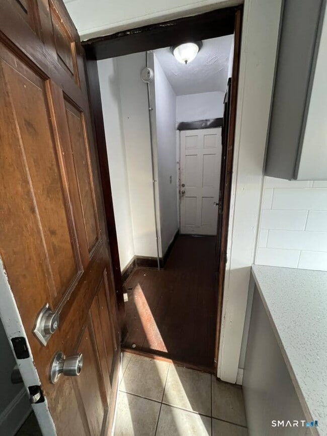 Building Photo - 102 Remington St