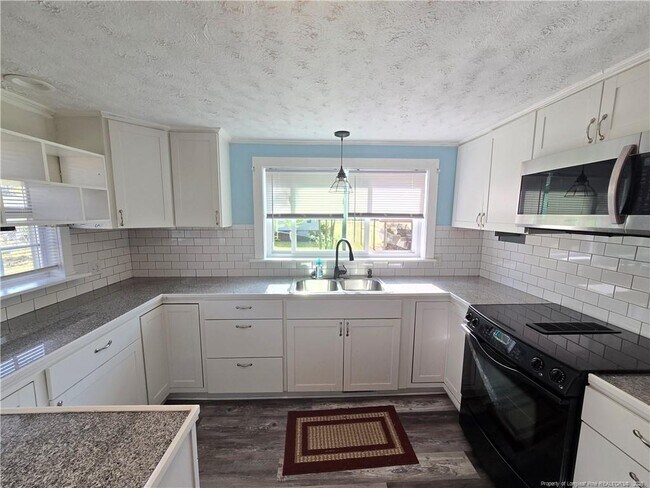 Building Photo - 219 E Clinton St