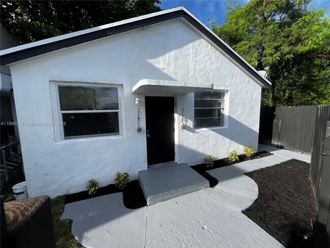 Primary Photo - 1601 NW 50th St