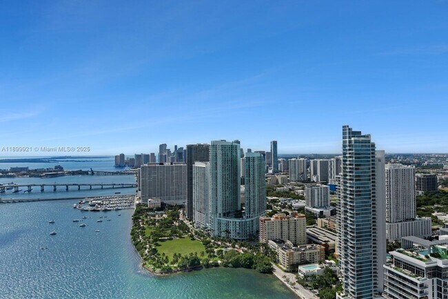 Building Photo - 788 NE 23rd St