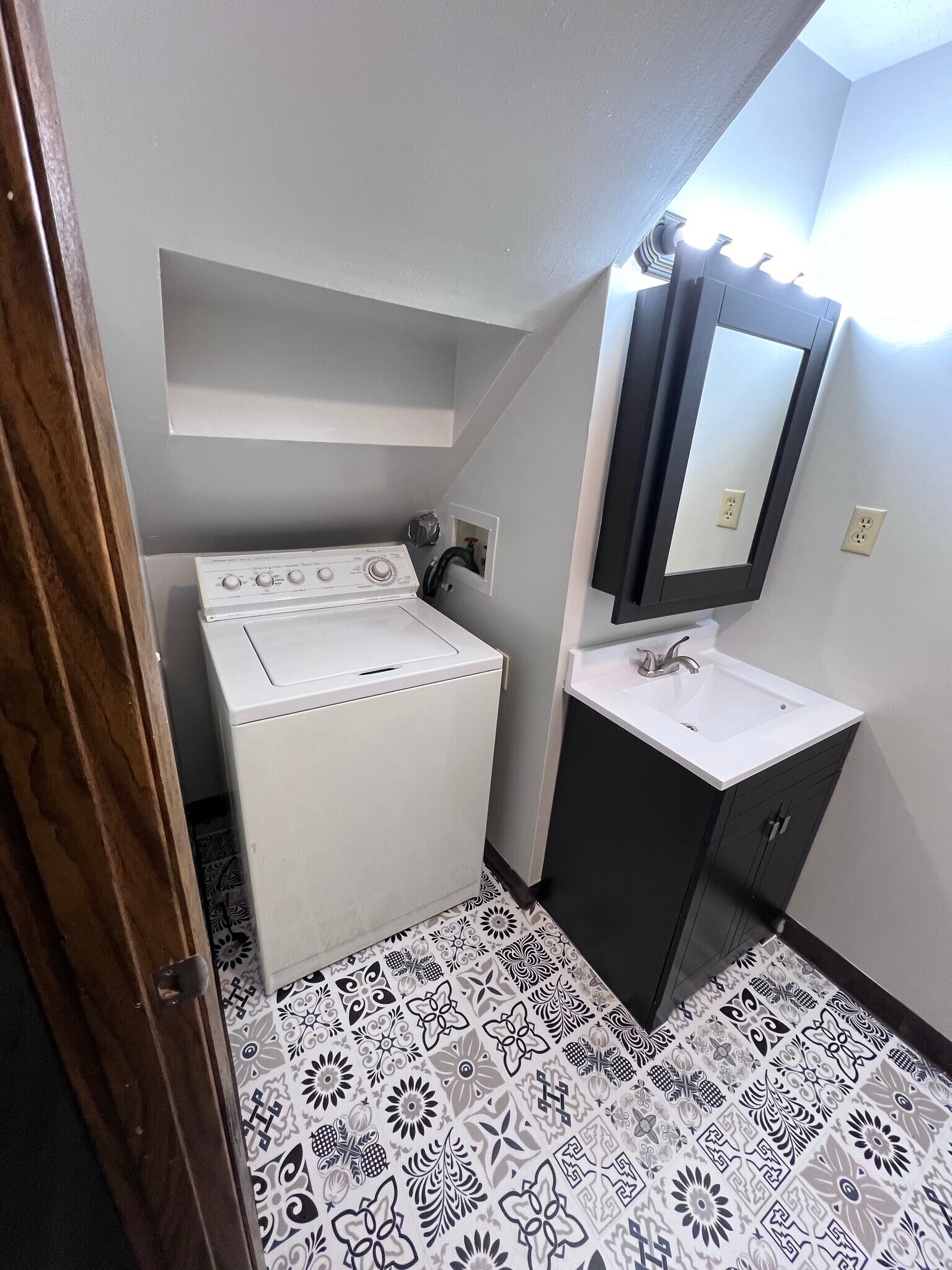 Living Room 2 - 1219 Hilltop Dr