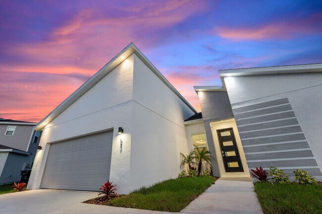 Building Photo - Deposit-Free! Modern, energy efficient hom...
