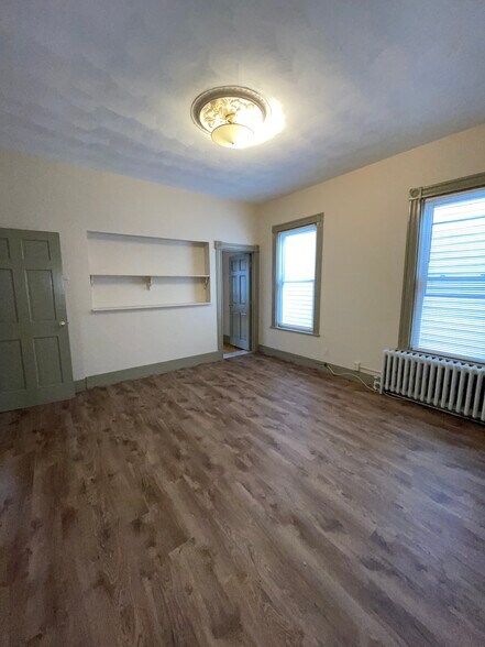 Building Photo - 139 Princeton St