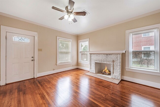 Building Photo - 2611 Rosewood St