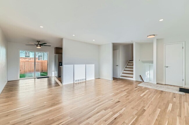 Building Photo - 1430 Lashley St