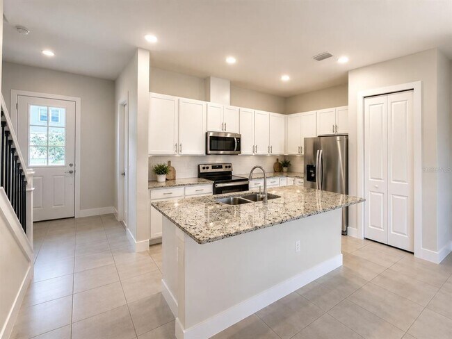Building Photo - 1435 Brookdale Ct