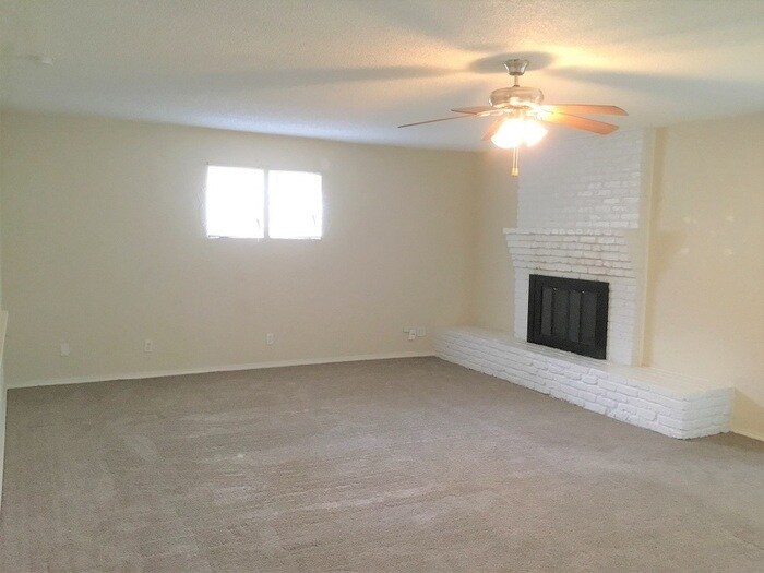 Building Photo - 117 Cooper St