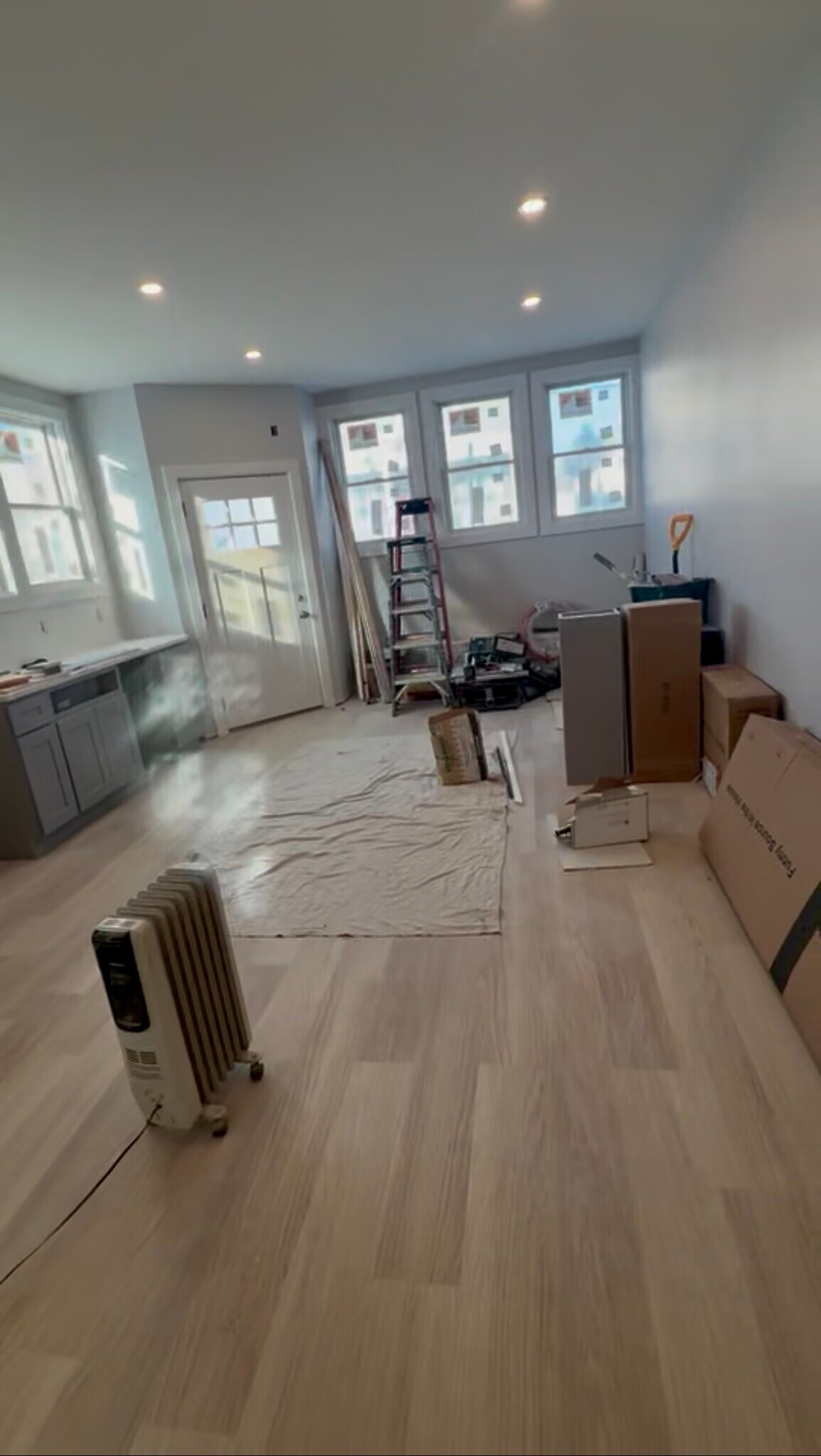 Building Photo - 121 Winthrop St