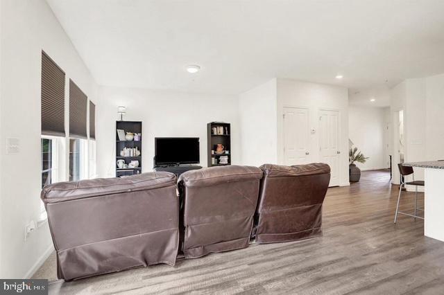 Building Photo - 369 Weatherstone Dr