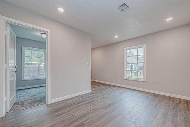 Building Photo - 7422 Avenue I