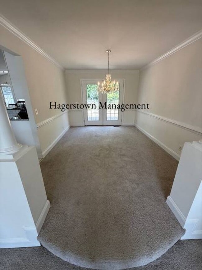 Building Photo - Luxury Home in Woodbridge
