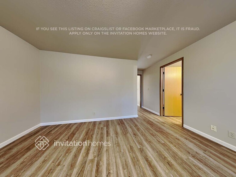 Building Photo - 3113 57th Ave NE