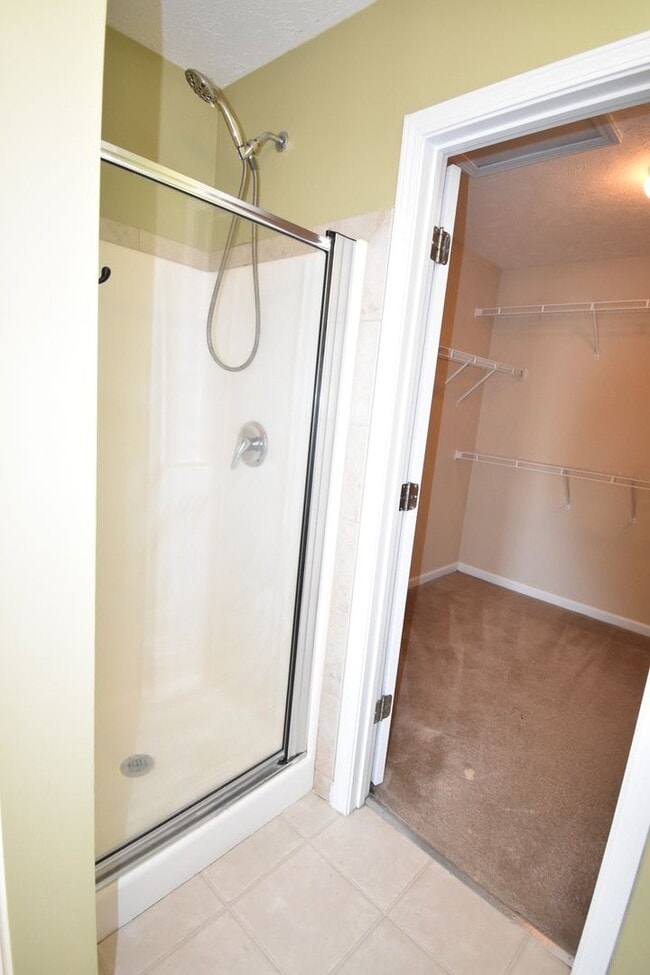 Building Photo - 3 Bedroom and 2.5 Bath Home (No Pets)