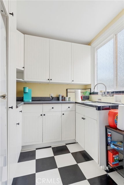 Building Photo - 325 Grand Canal