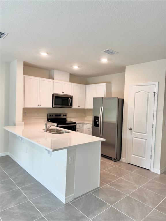 Building Photo - 2925 Canary Ave